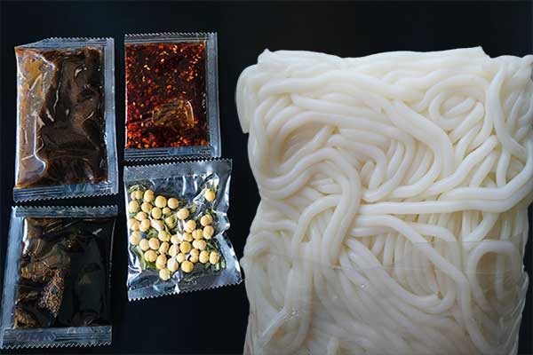 自動(dòng)化鮮濕米粉包裝機(jī)可以鮮米粉的包裝問(wèn)題
